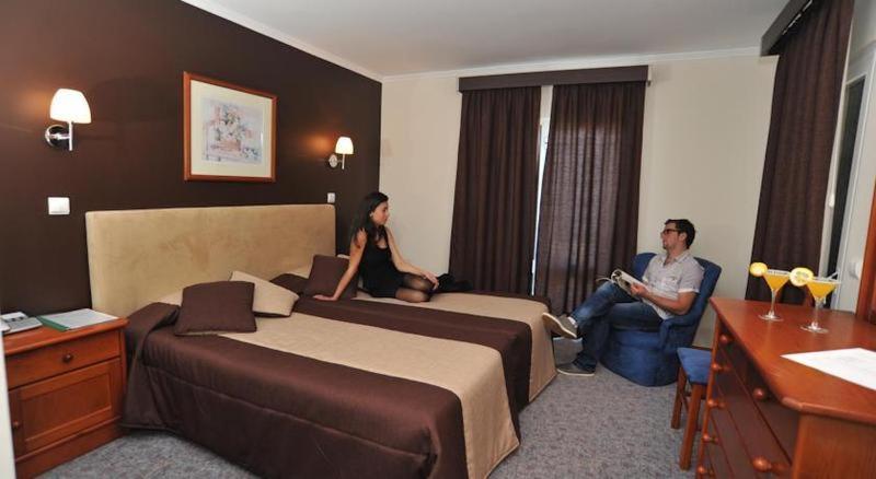 Hotel Salgueiro بورتو مونيز الغرفة الصورة
